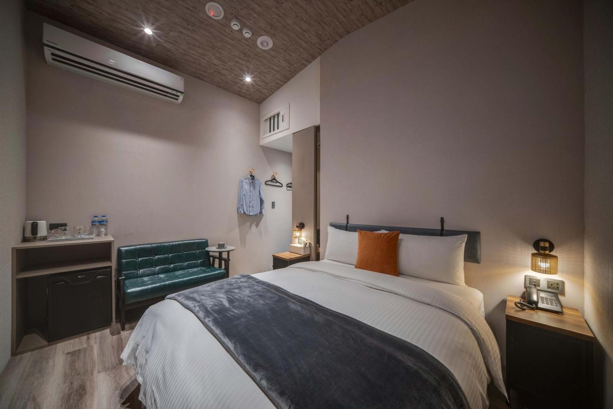 Fun Stay Inn Ximen Taipei Exterior photo