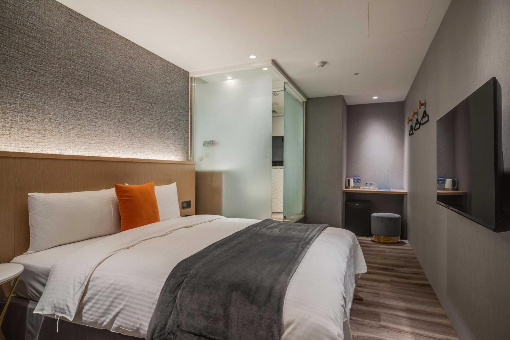 Fun Stay Inn Ximen Taipei Exterior photo